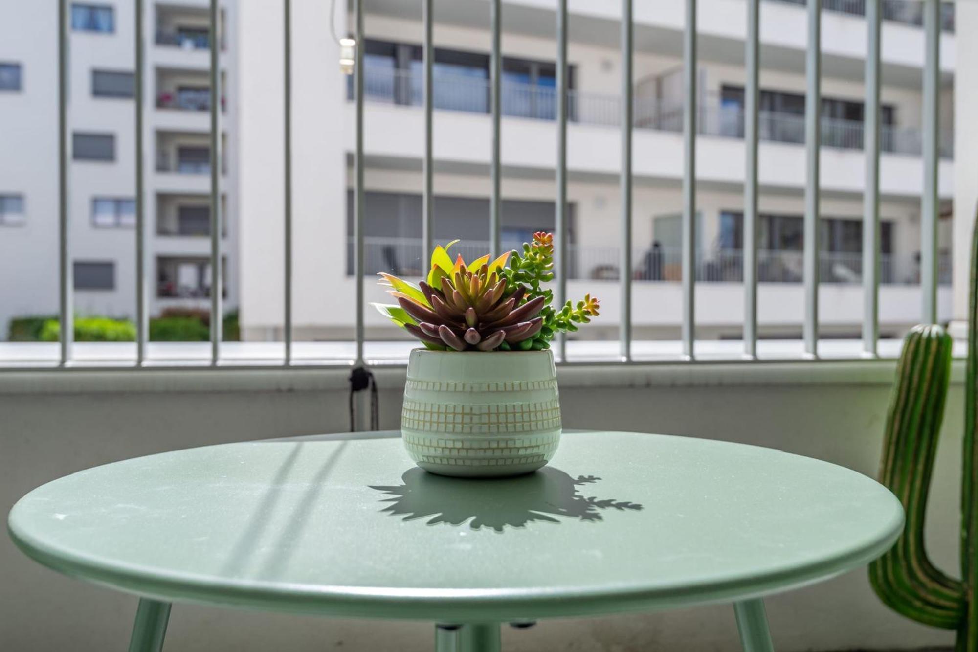 L'Interprete 405 4 - Apartment With Terrace Анси Екстериор снимка